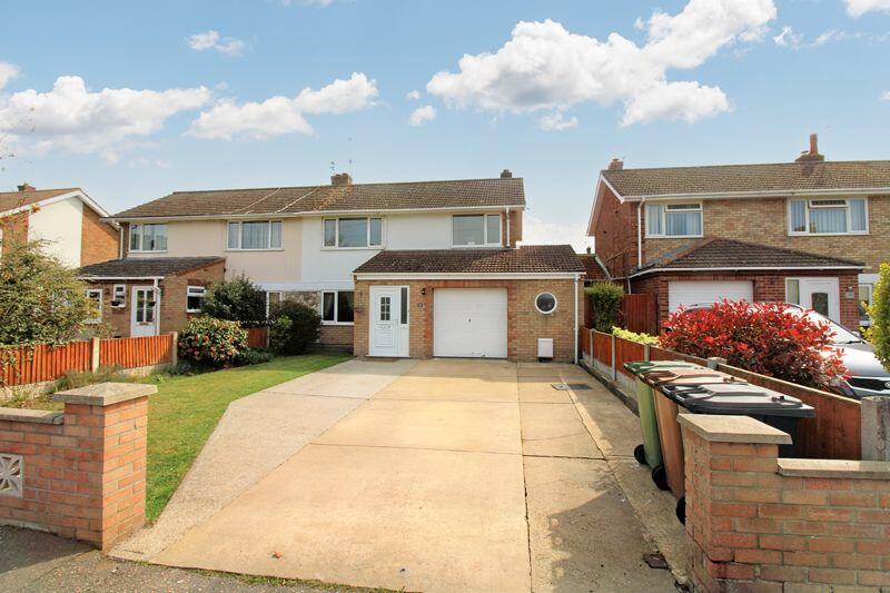 3 bedroom semidetached house for sale in Station Road North, Belton