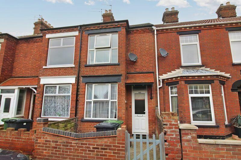 3 bedroom terraced house for sale in Springfield Road, Gorleston, Great Yarmouth, NR31