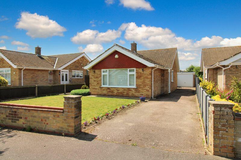 3 bedroom bungalow for sale in Hill Avenue, Gorleston, Great Yarmouth, NR31