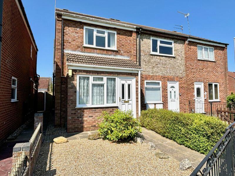 2 bedroom end of terrace house for sale in Bunnewell Avenue, Bradwell