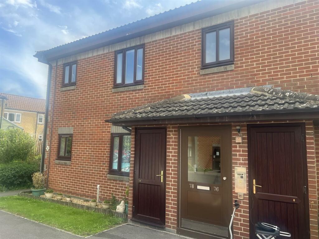 2 bedroom retirement property for sale in Wharf Court, Melksham, SN12
