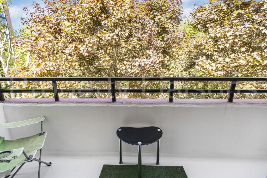 Main image of property: John Rennie Walk, London, E1W
