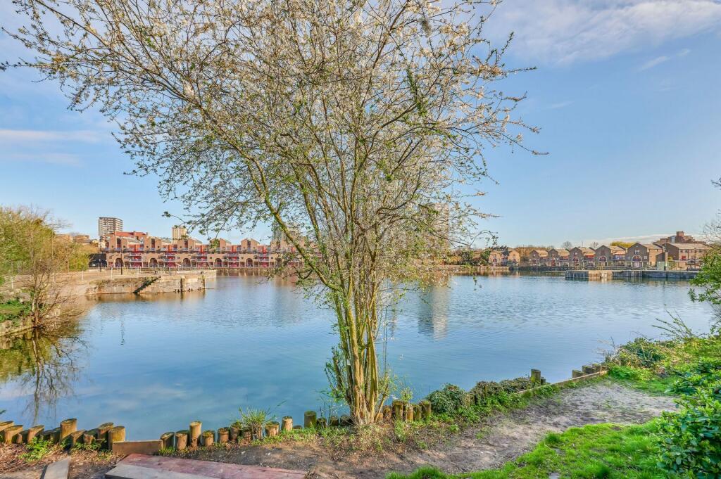 Main image of property: Riverside Mansions, Milk Yard, Wapping, E1W