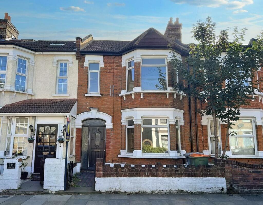 3 bedroom terraced house for sale in Tilbury Road, East Ham, E6