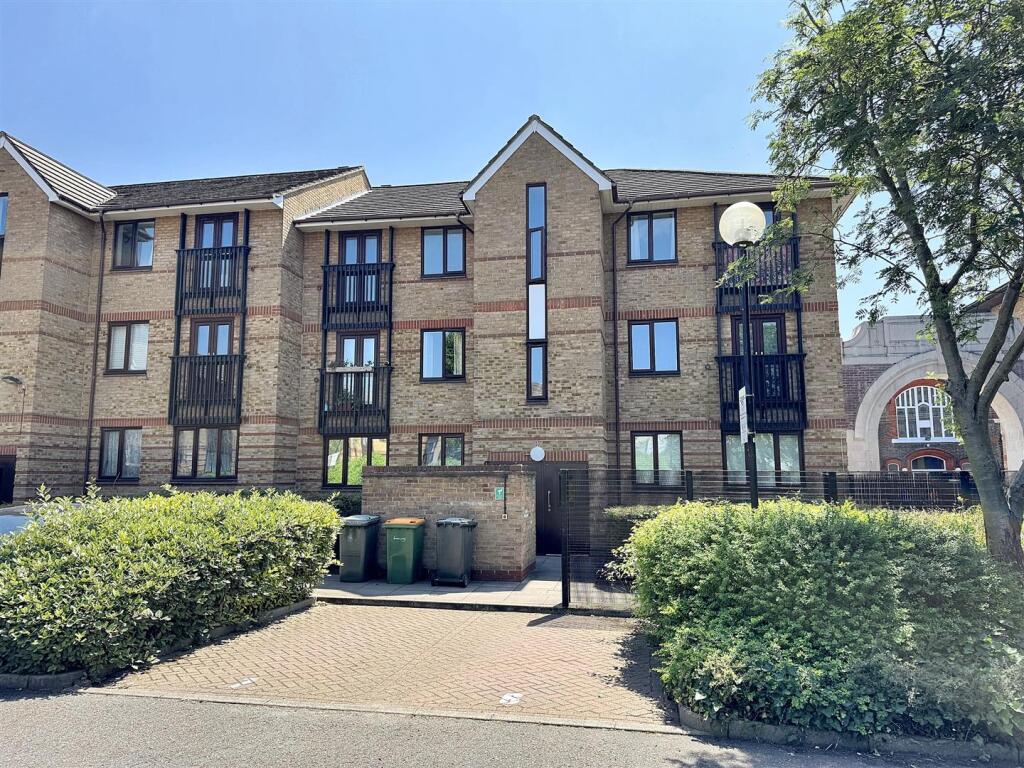 Main image of property: Chopwell Close, London