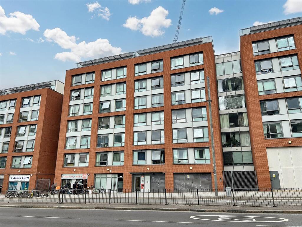 Main image of property: High Street, London