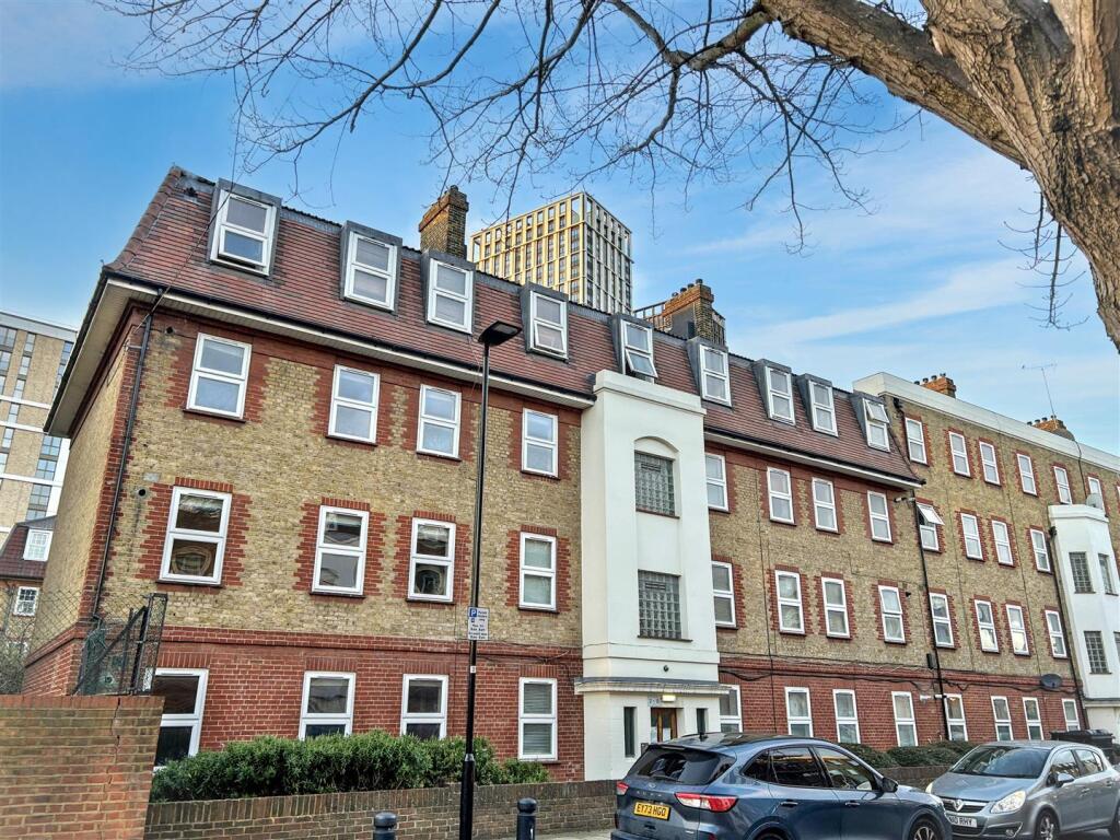 Main image of property: Germander Way, London