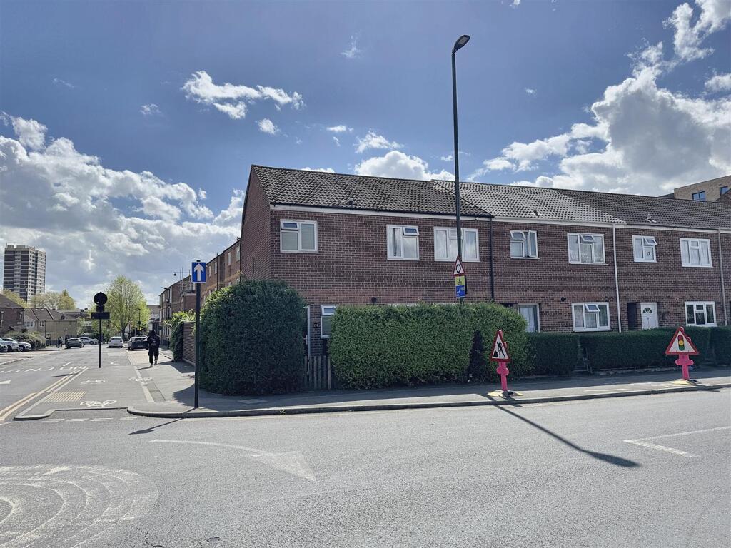Main image of property: Chobham Road, Stratford