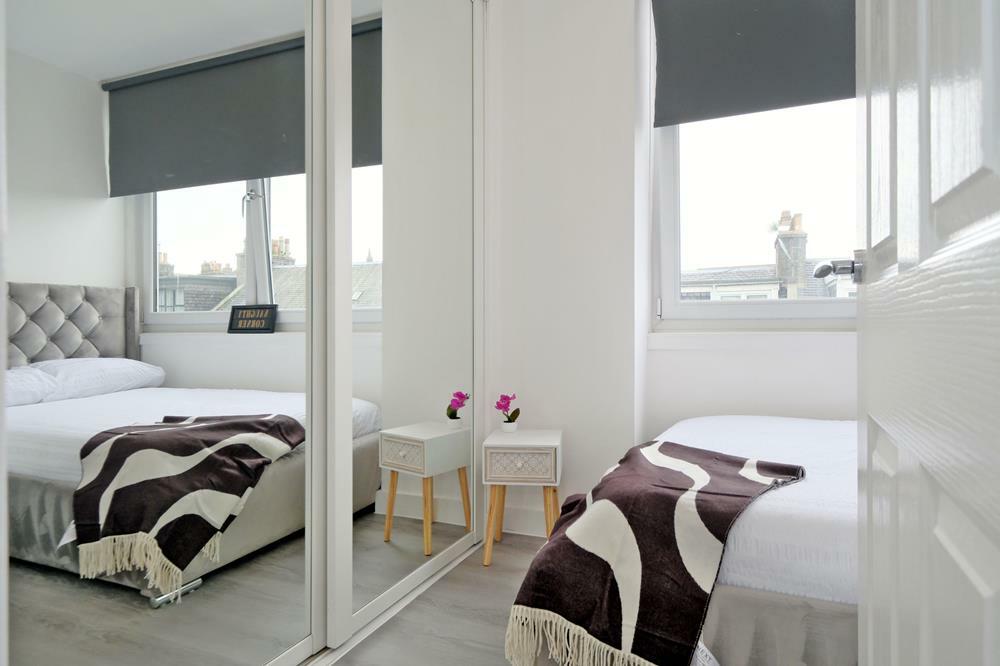Additional property image - Summerfield Terrace, Top Floor Right, AB24