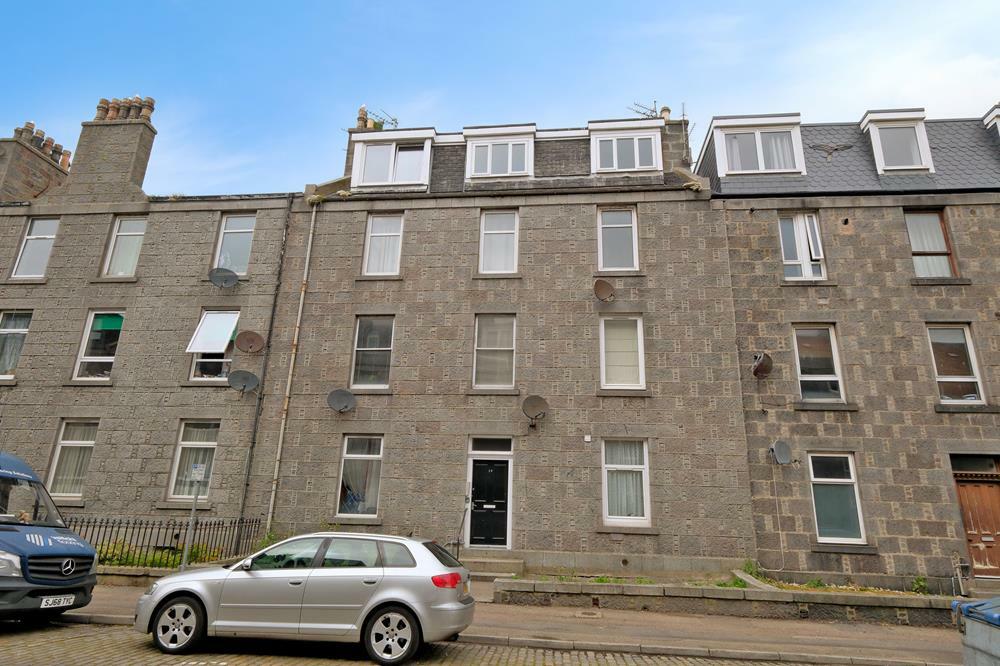 Additional property image - Summerfield Terrace, Top Floor Right, AB24