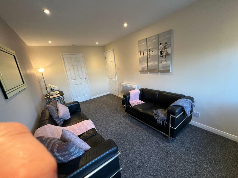 Additional property image - Nelson Court, Top Floor, AB24
