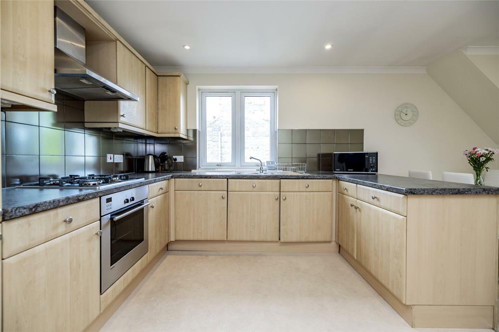 Additional property image - Kings Gate, Top Floor, AB15