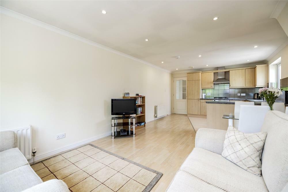 Additional property image - Kings Gate, Top Floor, AB15