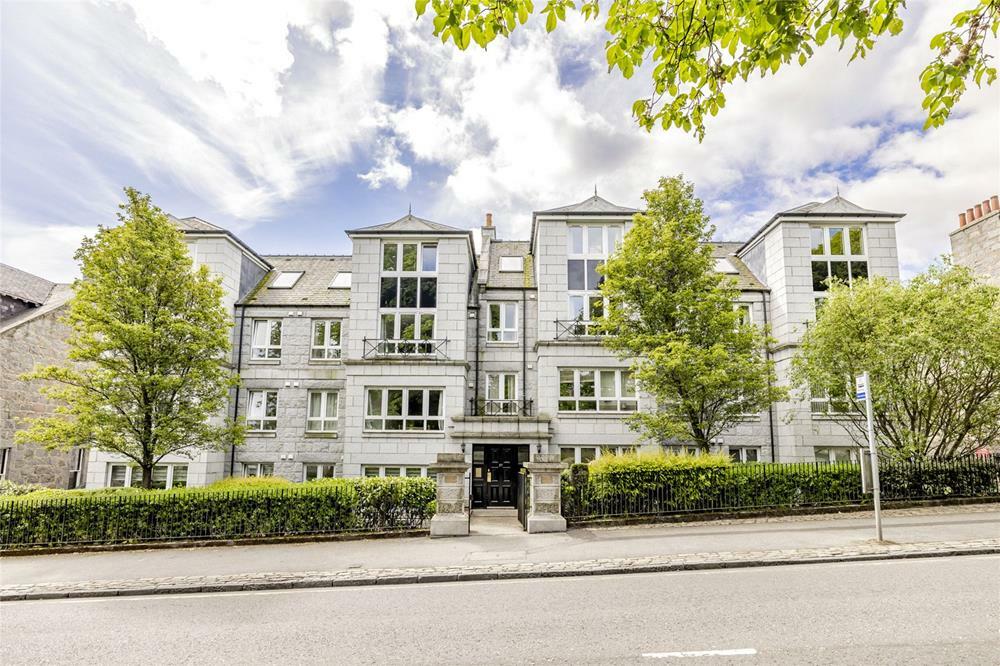 Additional property image - Kings Gate, Top Floor, AB15