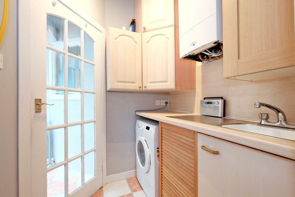 Additional property image - Richmondhill Place, Aberdeen, AB15