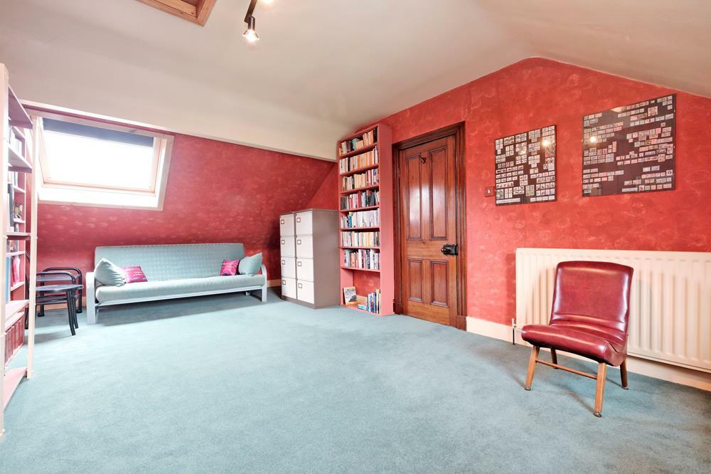 Additional property image - Richmondhill Place, Aberdeen, AB15