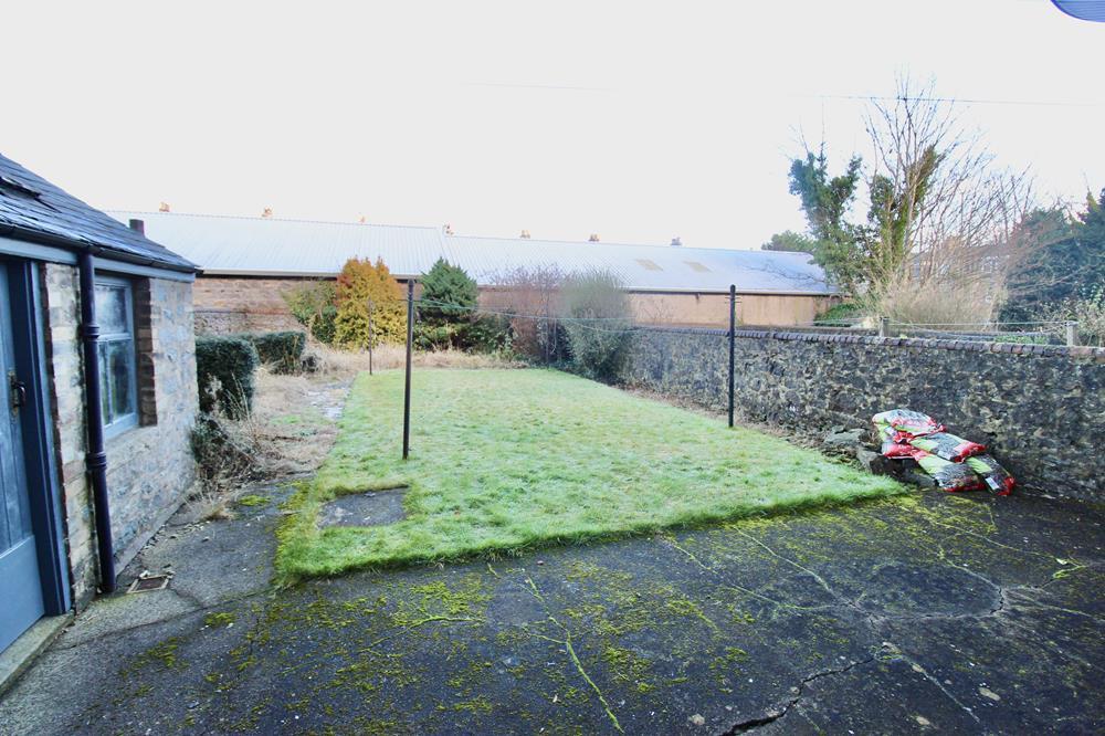 Additional property image - Pitstruan Place, Top Floor, AB10