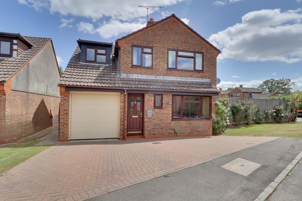 Main image of property: PADDOCK END, DENMEAD