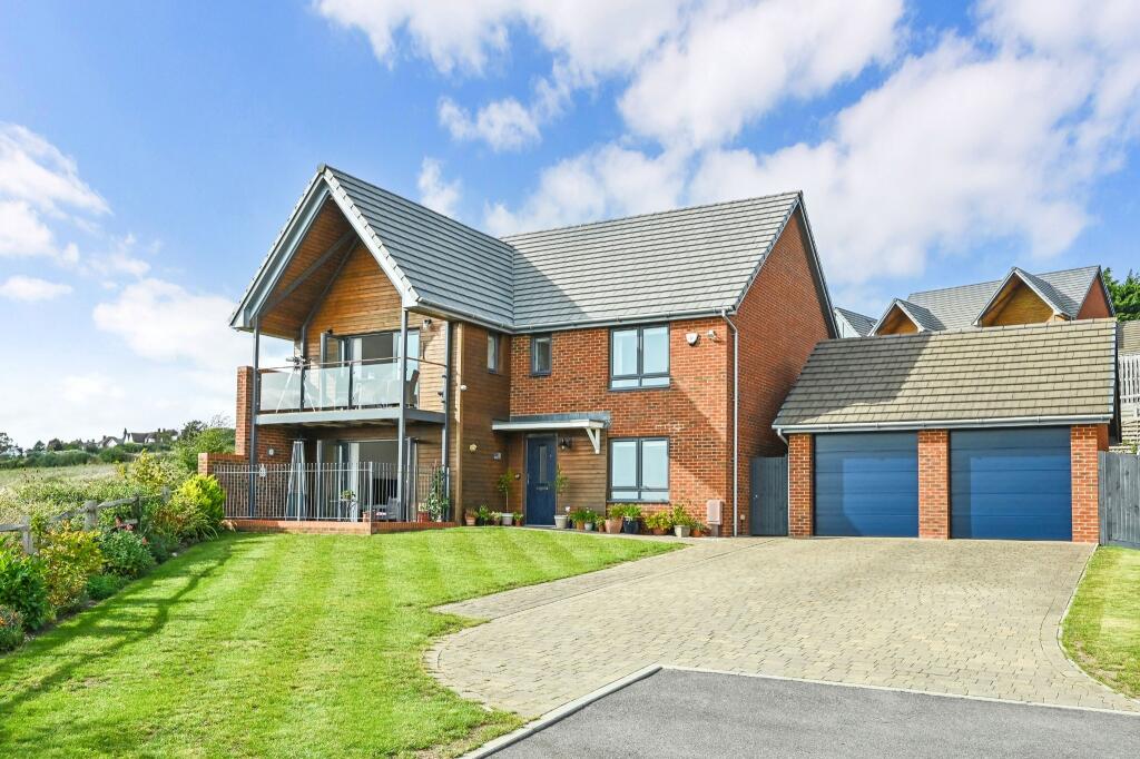 4 bedroom detached house for sale in Portsea View, Bedhampton, PO9