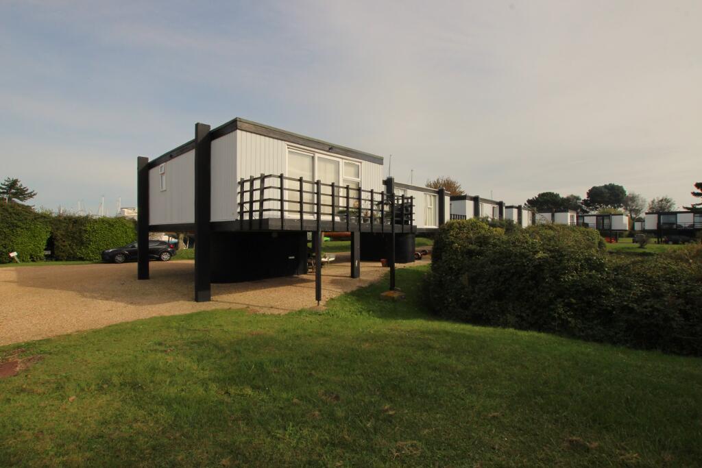 2 bedroom property for sale in Heron Quay, Emsworth Yacht Harbour, PO10