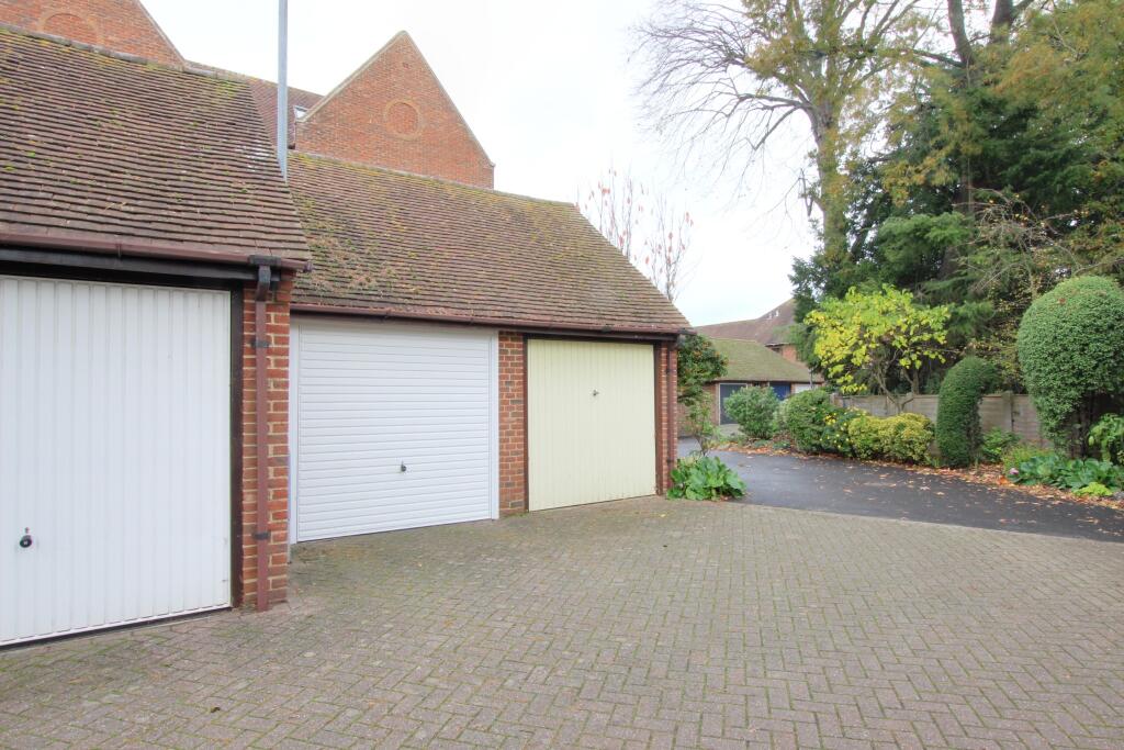 Main image of property: Garage, The Parchment, Havant