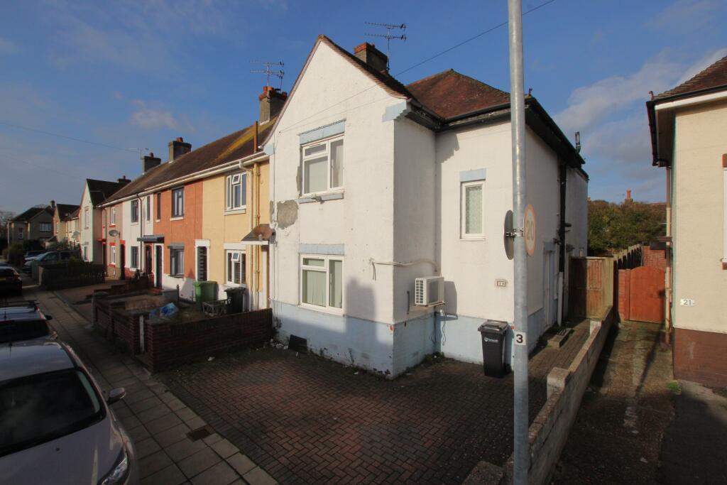 3 bedroom end of terrace house for sale in Freshwater Road, Cosham, PO6