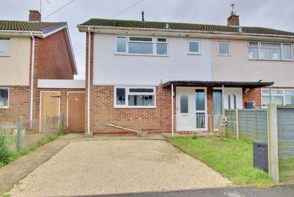 3 bedroom semi-detached house for sale in Grenville Gardens, Dibden ...