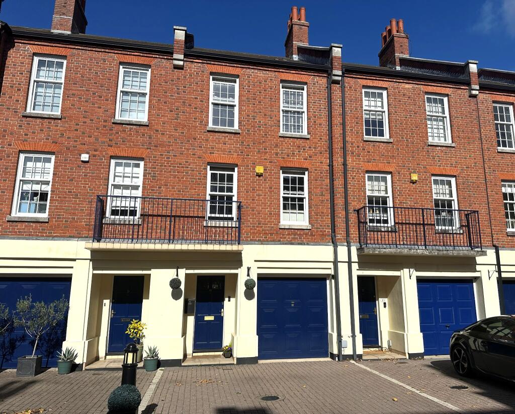 Main image of property: 10 Drakes Court, Quayside Walk, Marchwood