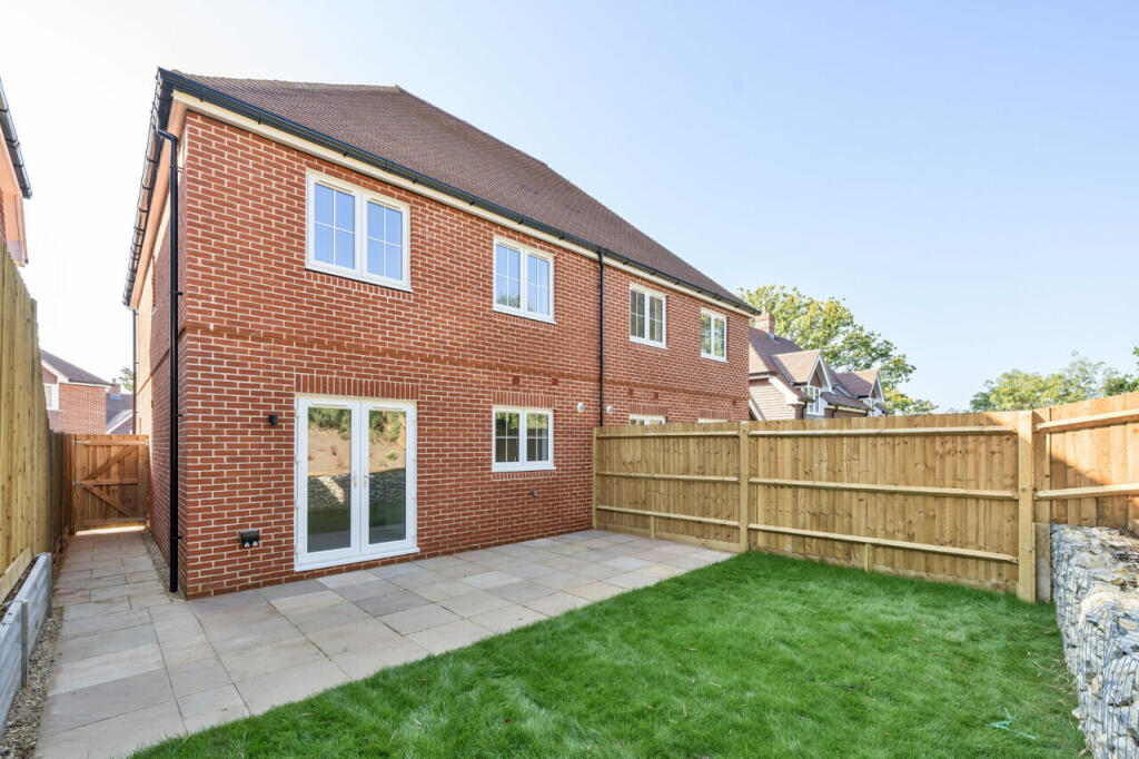 3 bedroom semidetached house for sale in Osprey Place, Cupernham Lane