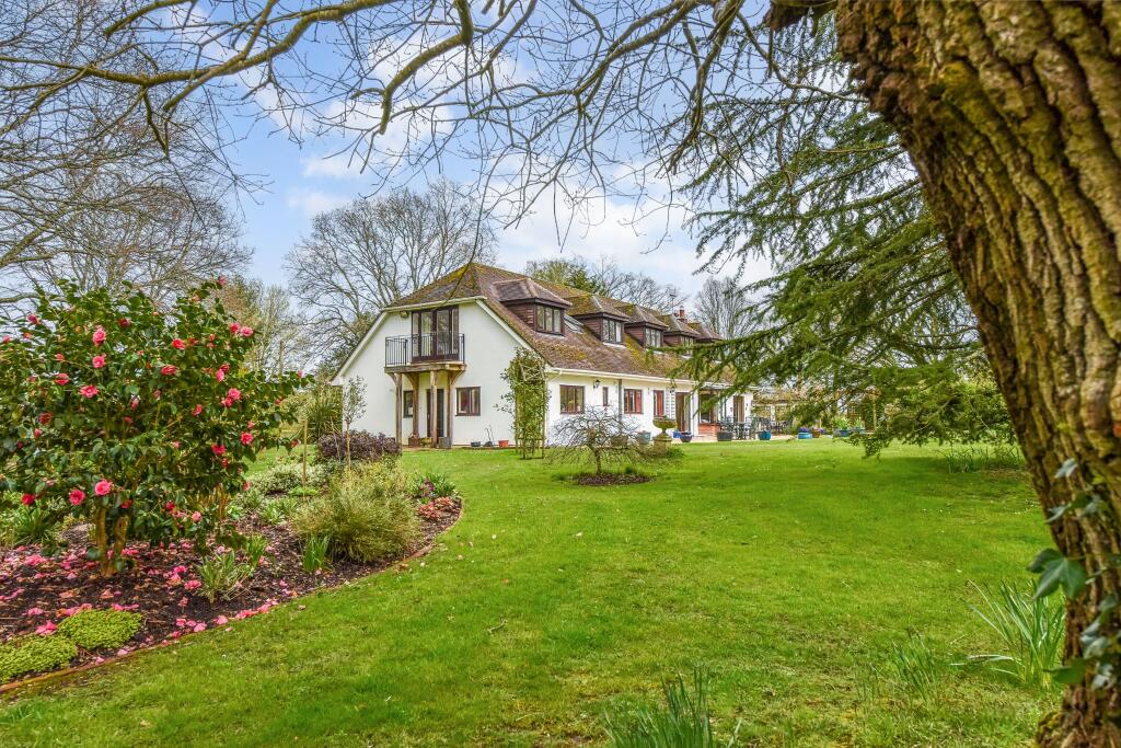5 bedroom detached house for sale in East Wellow, Romsey, SO51