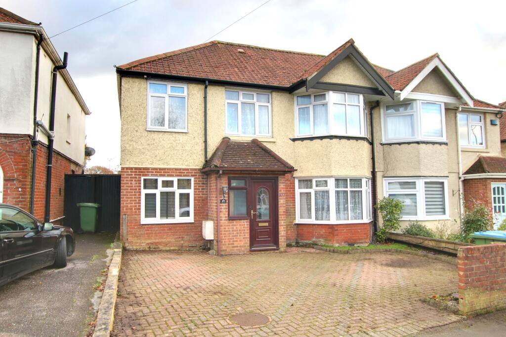 4 bedroom semi-detached house for sale in Bassett, Southampton, SO16