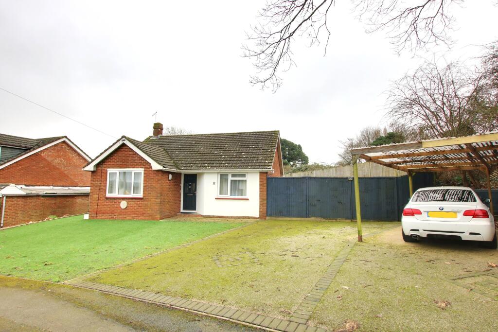 2 bedroom bungalow for sale in Bitterne Park, Southampton, SO18