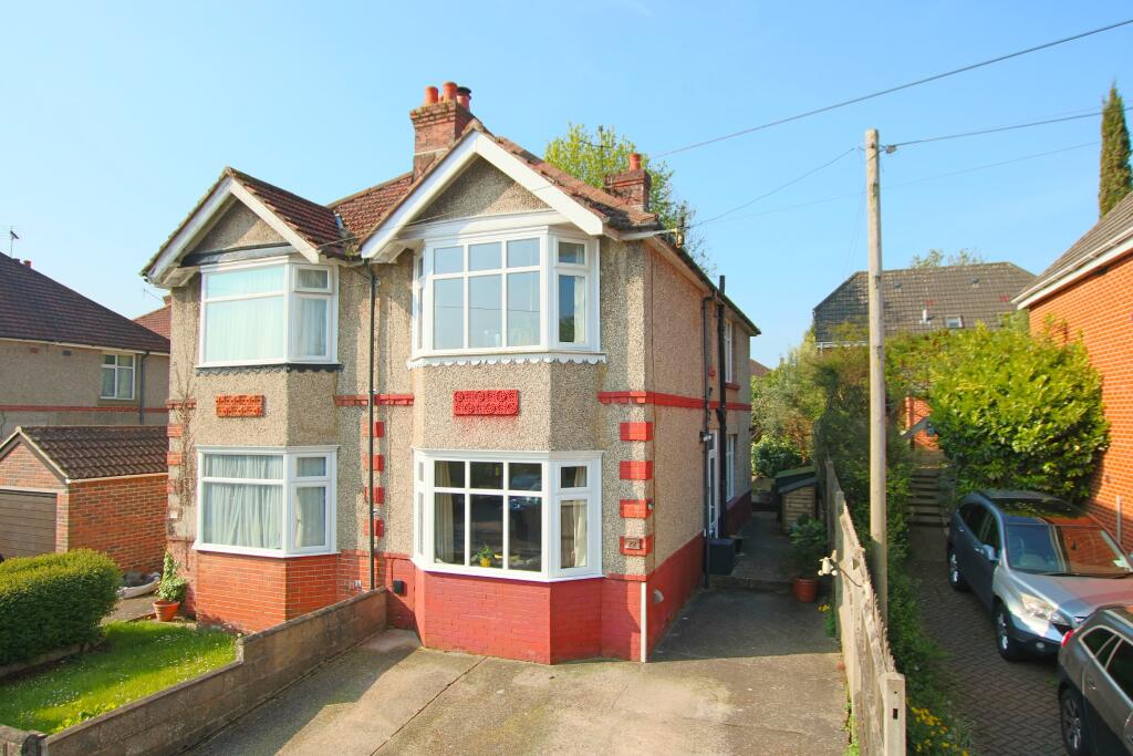 3 bedroom semi-detached house for sale in Highfield, Southampton, SO17