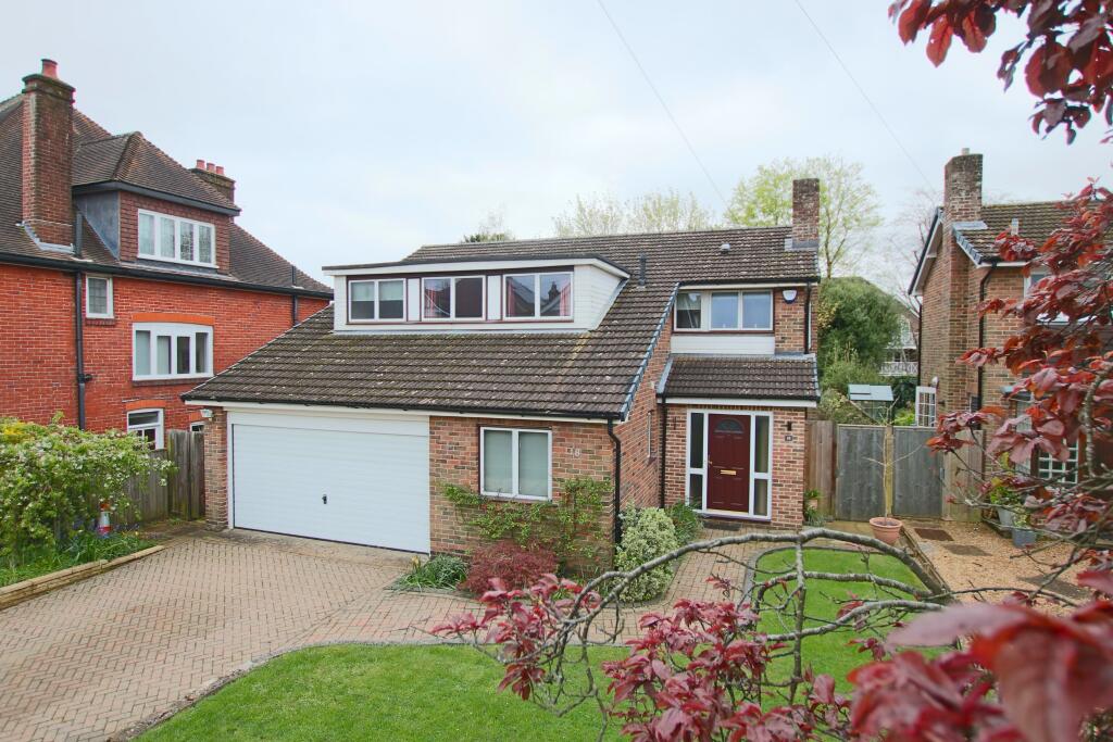 4 bedroom detached house for sale in Highfield, Southampton, SO17