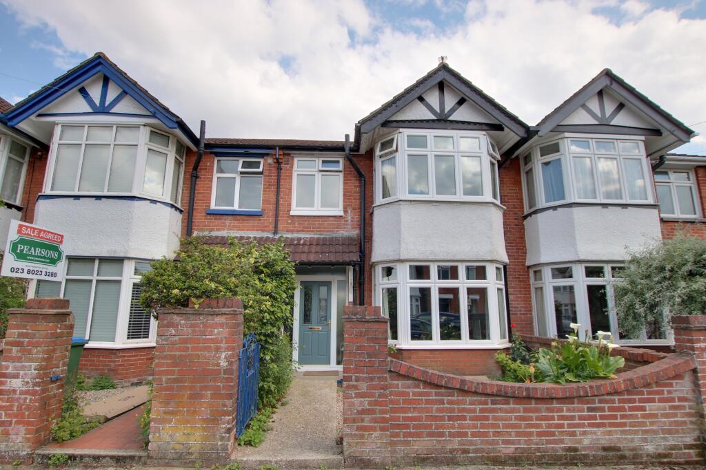 3 bedroom terraced house for sale in Shirley, Southampton, SO15