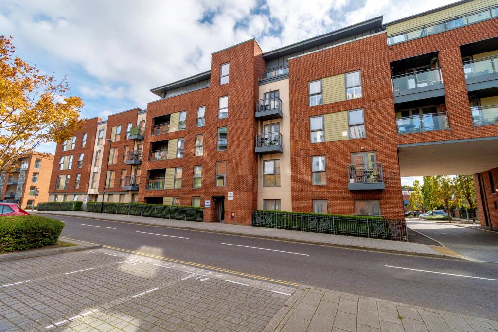 Main image of property: Woolston, Southampton