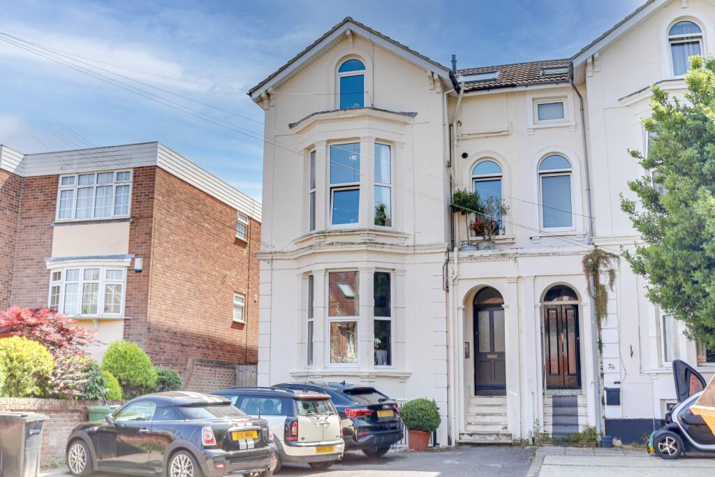 2 bedroom apartment for sale in Villiers Road, Southsea, PO5