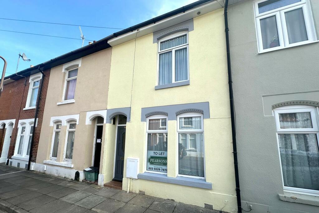 3 bedroom terraced house for rent in Southsea, Goodwood Road Unfurnished, PO5