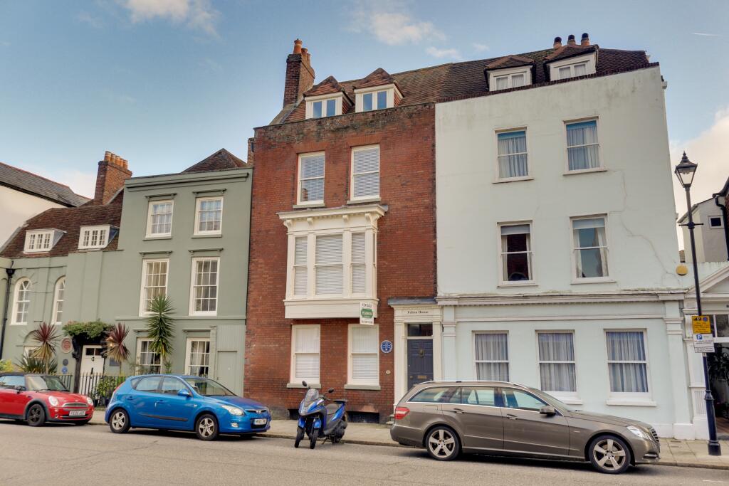 5 bedroom terraced house for sale in High Street, Old Portsmouth, PO1