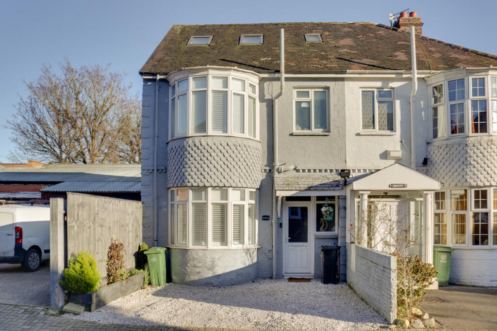 4 bedroom semi-detached house for sale in The Thicket, Southsea, PO5