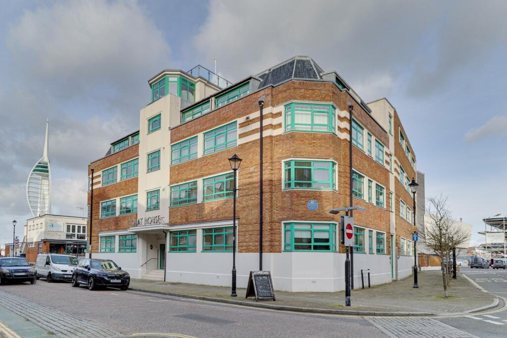 2 bedroom apartment for sale in Broad Street, Old Portsmouth, PO1