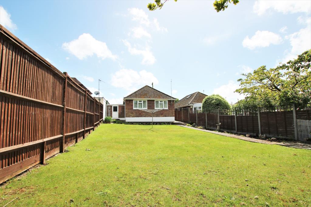 2 bedroom detached bungalow for sale in West End, Southampton, SO30