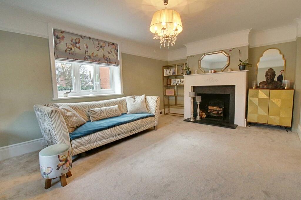 1 bedroom apartment for sale in Sheering Lower Road, Sawbridgeworth, CM21