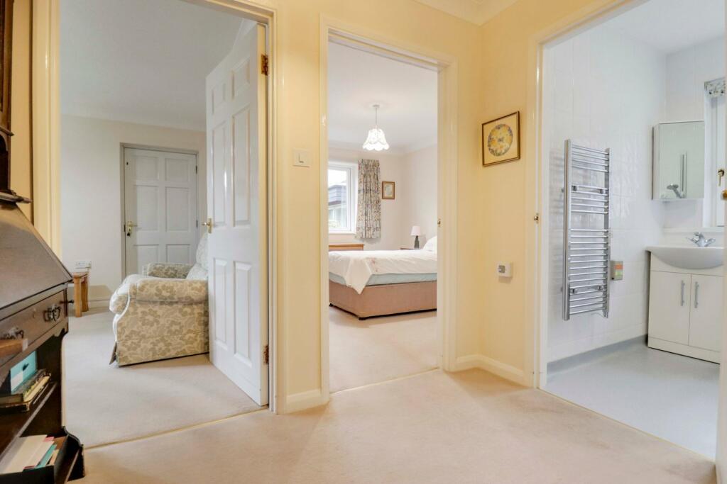 Additional property image - High Wych Road, Sawbridgeworth, CM21
