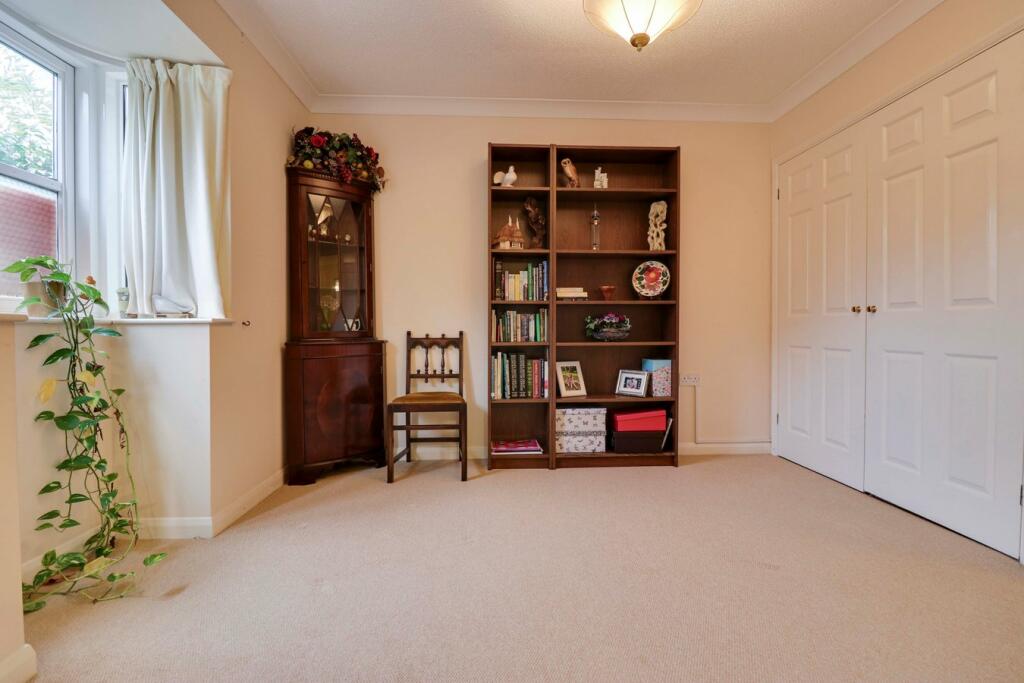 Additional property image - High Wych Road, Sawbridgeworth, CM21