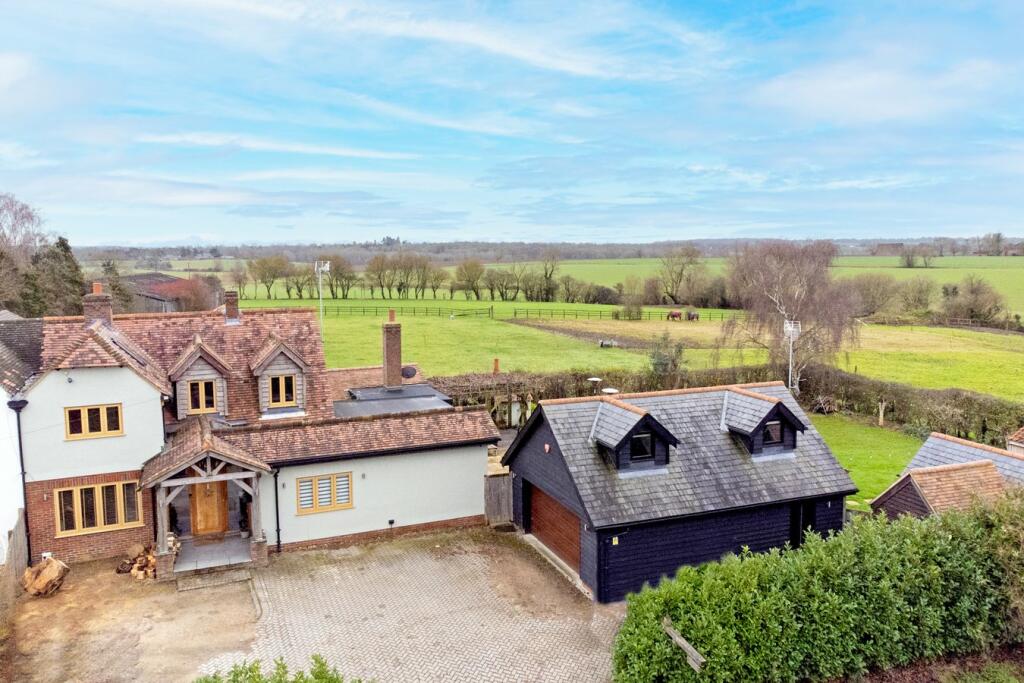 4 bedroom semidetached house for sale in Sheering Road, Hatfield Heath