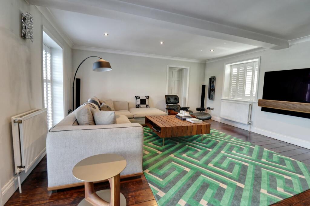 Additional property image - Old Harlow, CM17