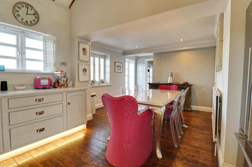 Additional property image - Old Harlow, CM17