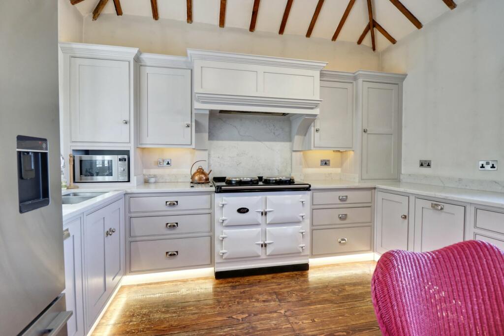 Additional property image - Old Harlow, CM17