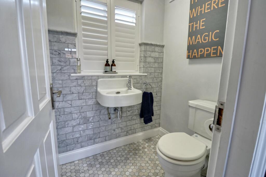 Additional property image - Old Harlow, CM17
